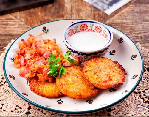 Драники хрустящие со шкварками (вкуснятина)