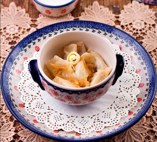 Вареники с картофелем, грибами и жаренным луком