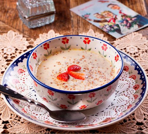 Гречневая кашка с молоком
