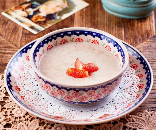 Каша овсяная на молоке или на воде (полезно и вкусно)