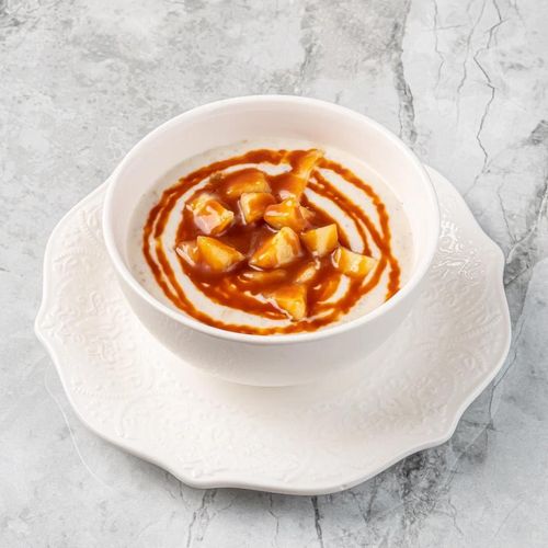 Овсяная каша с яблоком и соленой карамелью