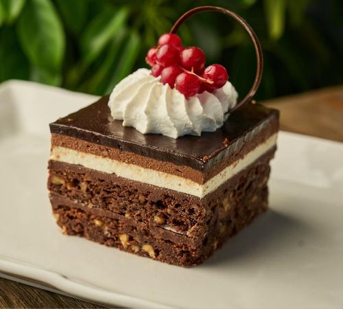 Шоколадный десерт а-ля брауни