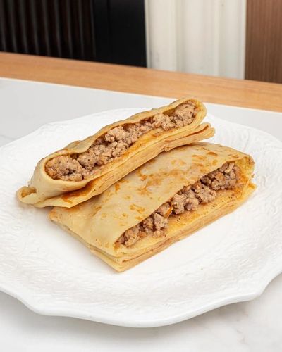 Блин с мясом и сметаной