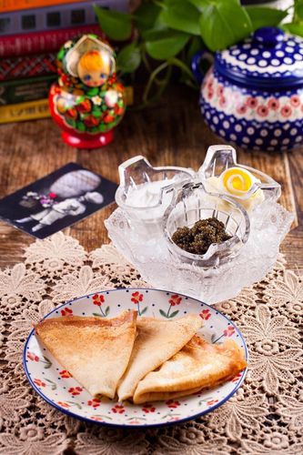 С черной белужьей икрой (50 г)